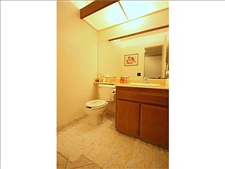 5th image of 583 Glencrest Dr
