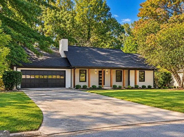145 Hardwood Dr, Covington, GA 30016