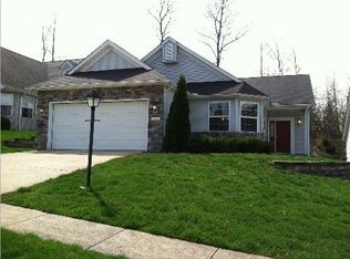 18328 Crystal Lakes Dr, North Royalton, OH 44133