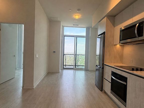 4th image of 5858 Yonge St #Penthouse 23