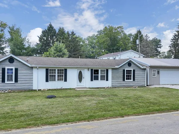 5304 Elfin Ct NE, Thornville, OH 43076