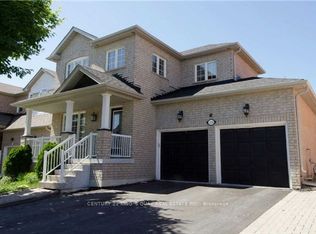 120 Flagstone Way, Newmarket, ON L3X 2Z8