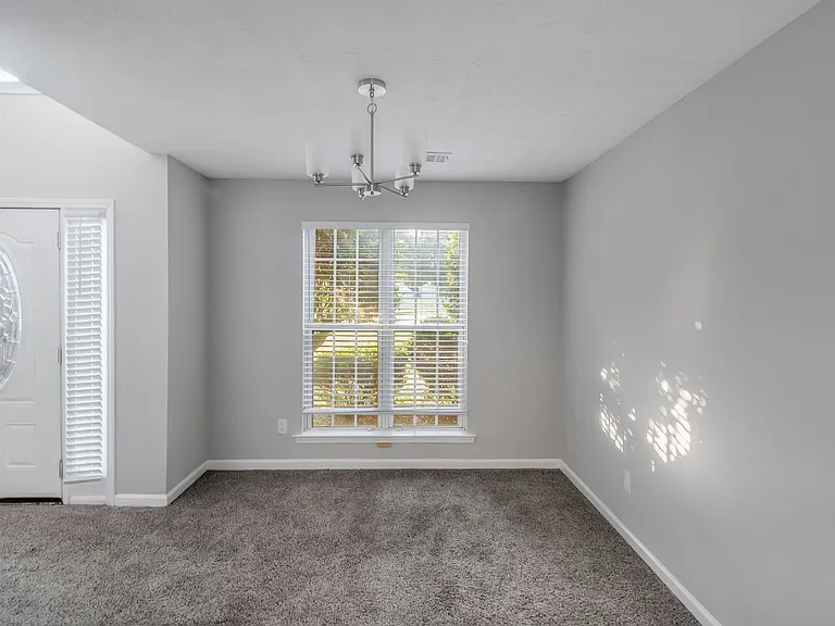 742 White Dove Dr — Photo 16