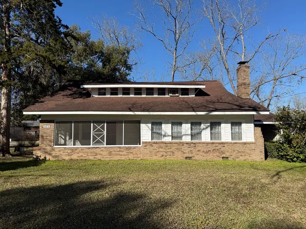 103 Grace Ave, Fitzgerald, GA 31750