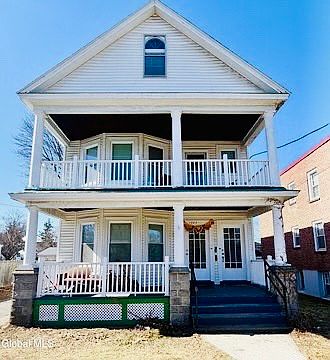 1st image of 1064 Washington Ave #1