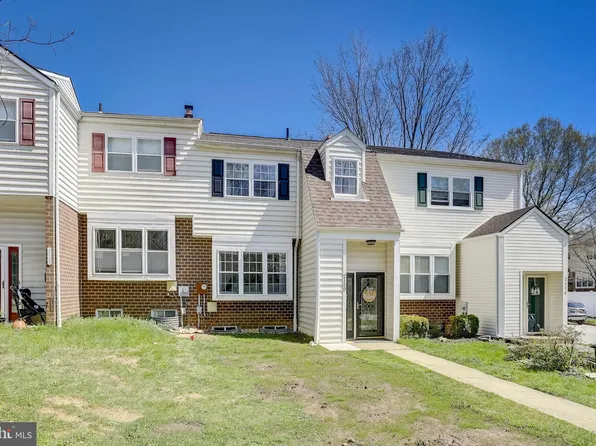 2120 Ash Ln, Lafayette Hill, PA 19444