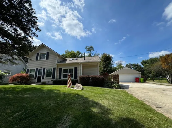 58749 Lind Rd, Washington, MI 48094