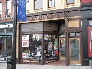 1st image of 527 Main St