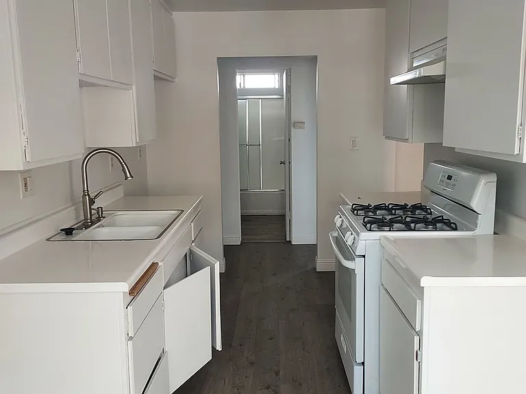 1x1 $1,833/ 2x1 $2,291- Port Hueneme