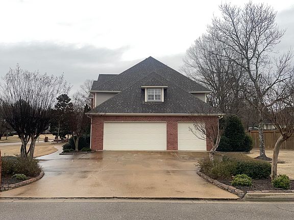 2nd image of 4633 Ridgemoor Dr