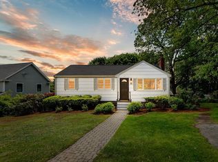 6 Manomet Rd, Woburn, MA 01801