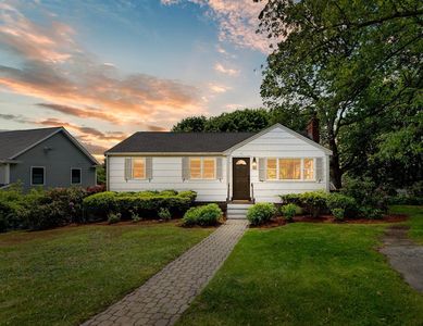 6 Manomet Rd, Woburn, MA, 01801
