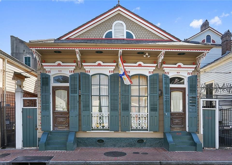 1st image of 919 Saint Peter St #21