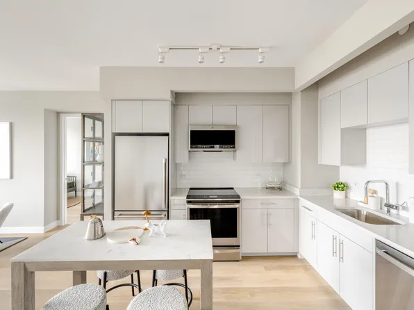 2-20 Malt Drive image 7 of 20