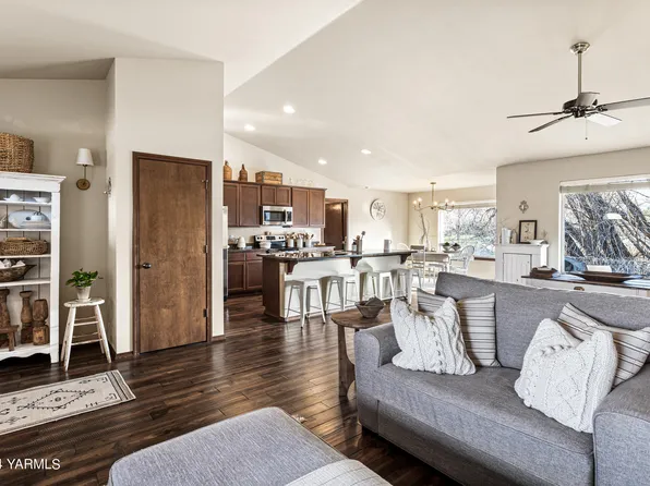 5404 W Whitman St, Yakima, WA 98903