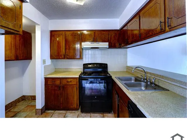 613 Jackson Ave #1, Bacliff, TX 77518