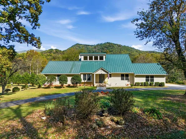 2563 Old Highway 64 E, Hayesville, NC 28904