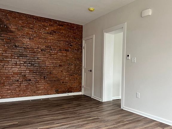 4th image of 2001 N 2nd St APT 1