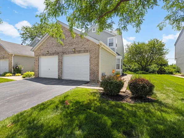 486 Nicole Dr APT D, Bartlett, IL 60103
