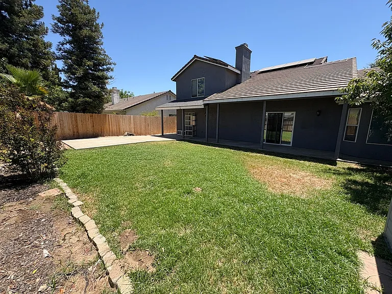 534 W Russell Ave — Photo 41