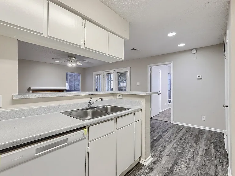 Rise at Highland Meadows — Photo 86