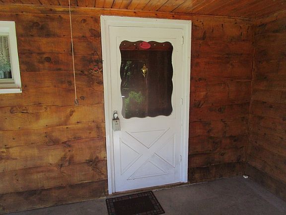 2nd image of 1608 Breezemont Dr