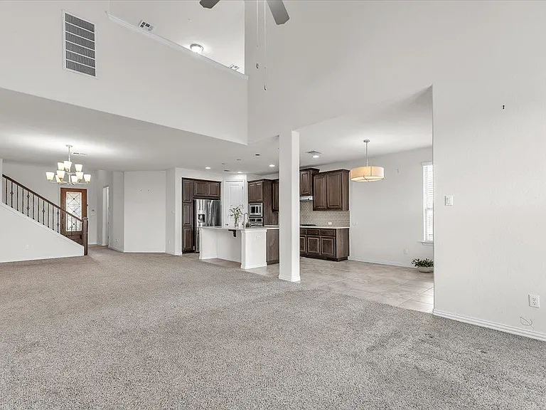 3425 De Soto Loop — Photo 15