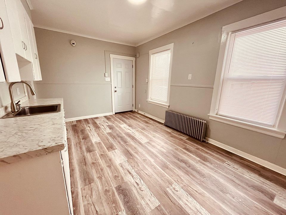 72 Sabattus St APT 5, Lewiston, ME 04240 Zillow