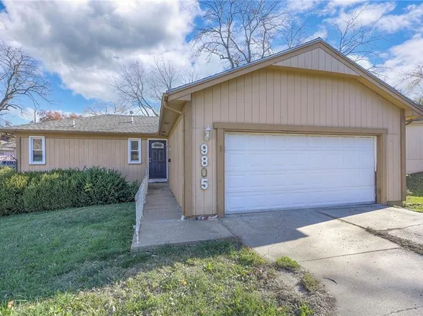 9805 Hillcrest Rd, Kansas City, MO 64134