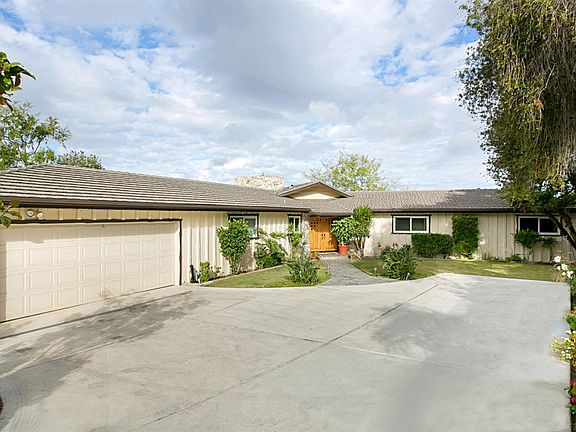 2nd image of 1024 Meade Ave