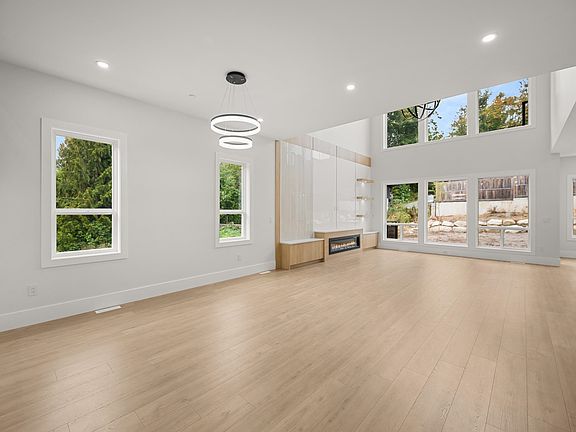 4th image of 23685 131a Ave