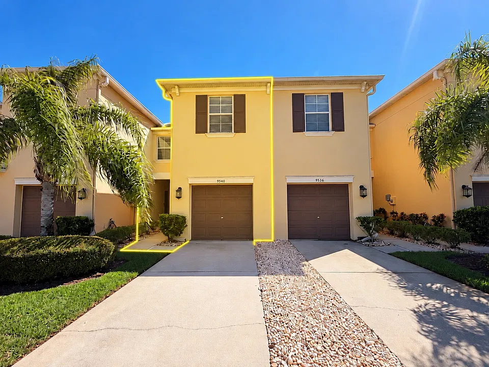 9540 Trumpet Vine Loop