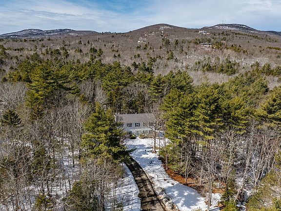 2nd image of 10 Rock Ridge Road