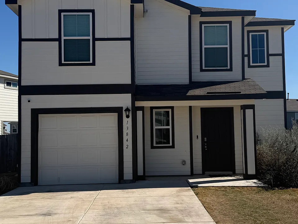 13842 Guffey Cir