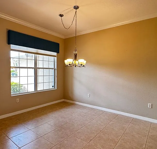 8821 SW 82nd Court Rd — Photo 3