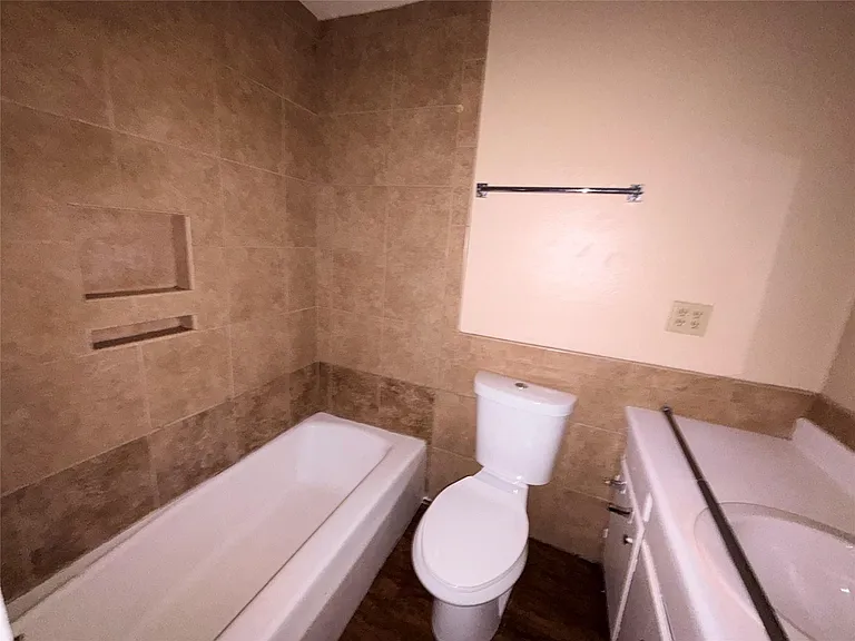 760 Cline St #8 — Photo 7