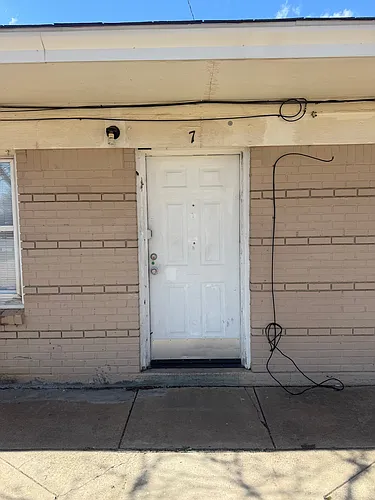 920 S Bryan St Photo 1