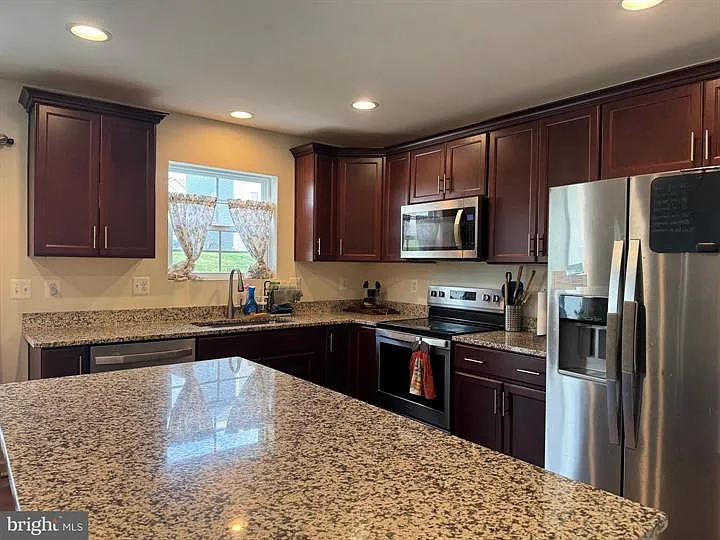 257 Stager Ave — Photo 9