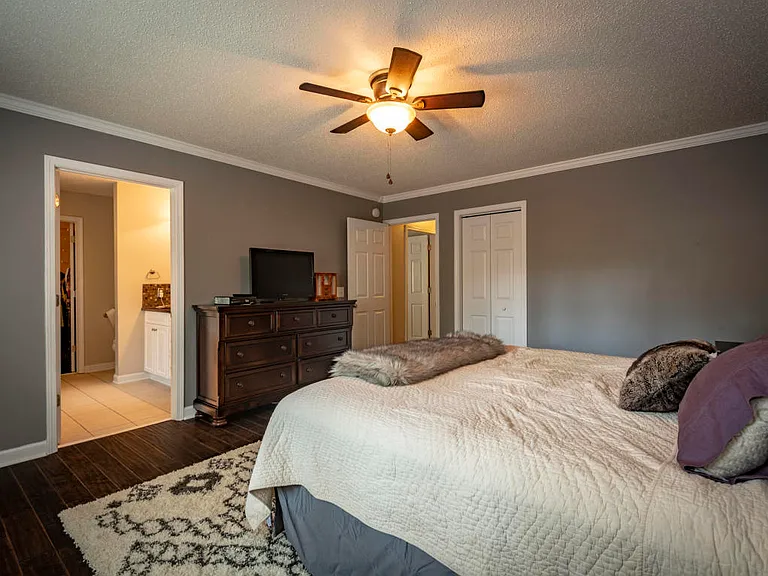 440 Spring Lake Dr — Photo 19