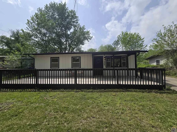 233 SE Arter Ave, Topeka, KS 66607