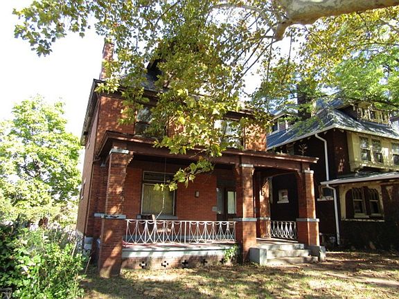 2nd image of 429 E 11th Ave