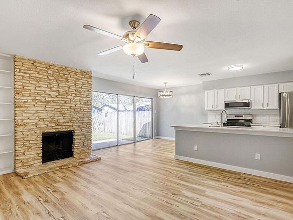 5th image of 12306 Double Tree Ln