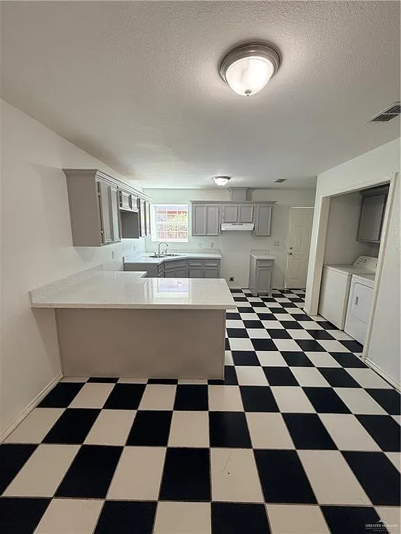 2 bed, 2.0 bath, 999 sqft, $875 — Photo 3