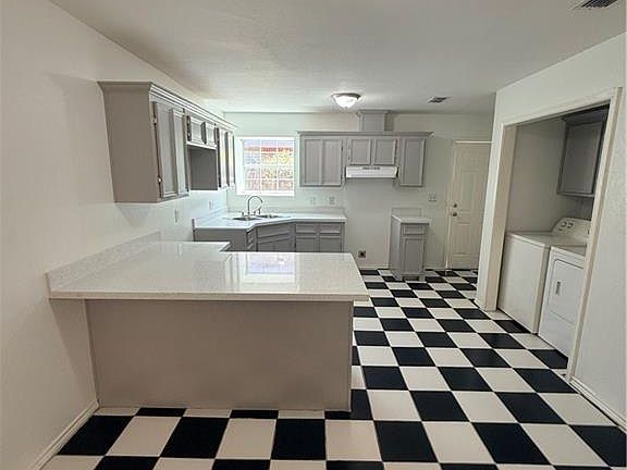 3rd image of 3703 W Zelma St Unit 5