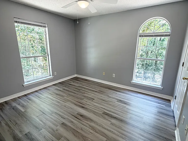 Guest bedroom 1