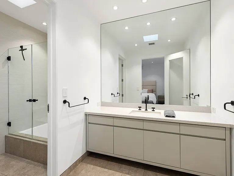 9305 Nightingale Dr — Photo 33