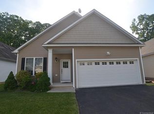 36 Pinehurst Dr, East Haven, CT 06513
