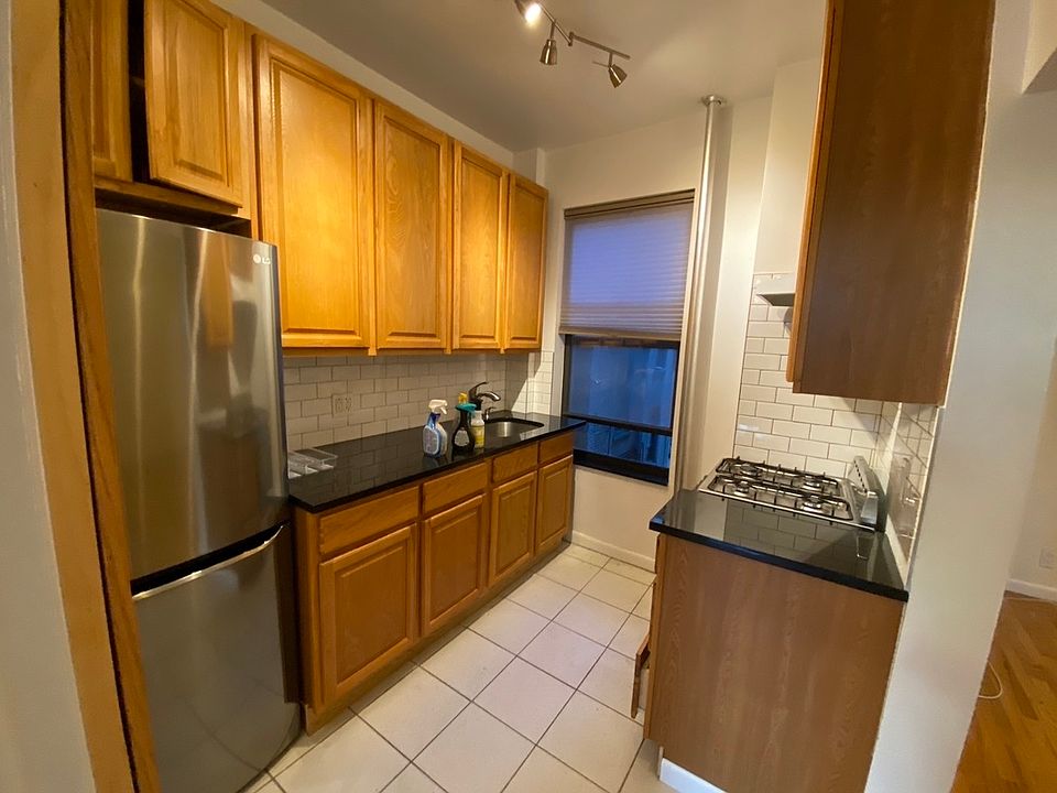 1st image of 45-05 21st St #B2b