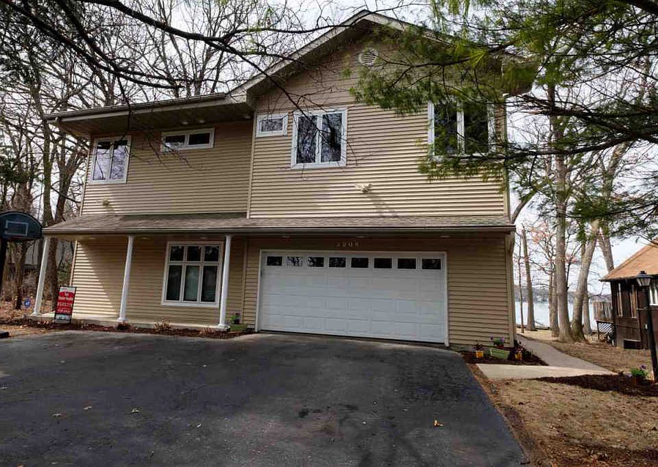 1st image of 2504 Candlewick Dr SE