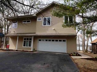 2504 Candlewick Dr SE, Poplar Grove, IL 61065
